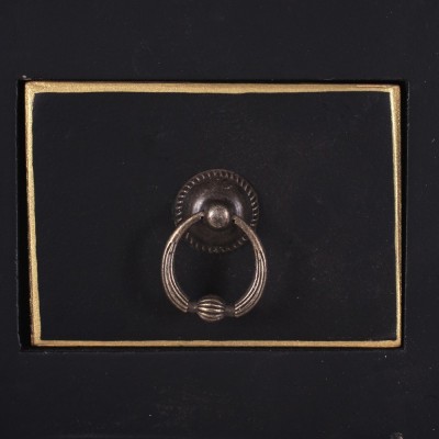 Detalle Consola 4P 3C Oriente Negro 95x26x90 cm.