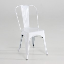 Silla de metal color blanco